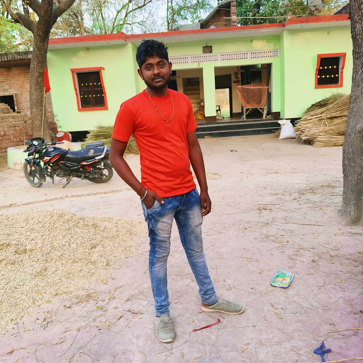 DonteIversbx's tweet photo. Rajajani https://t.co/RyOwMABImB