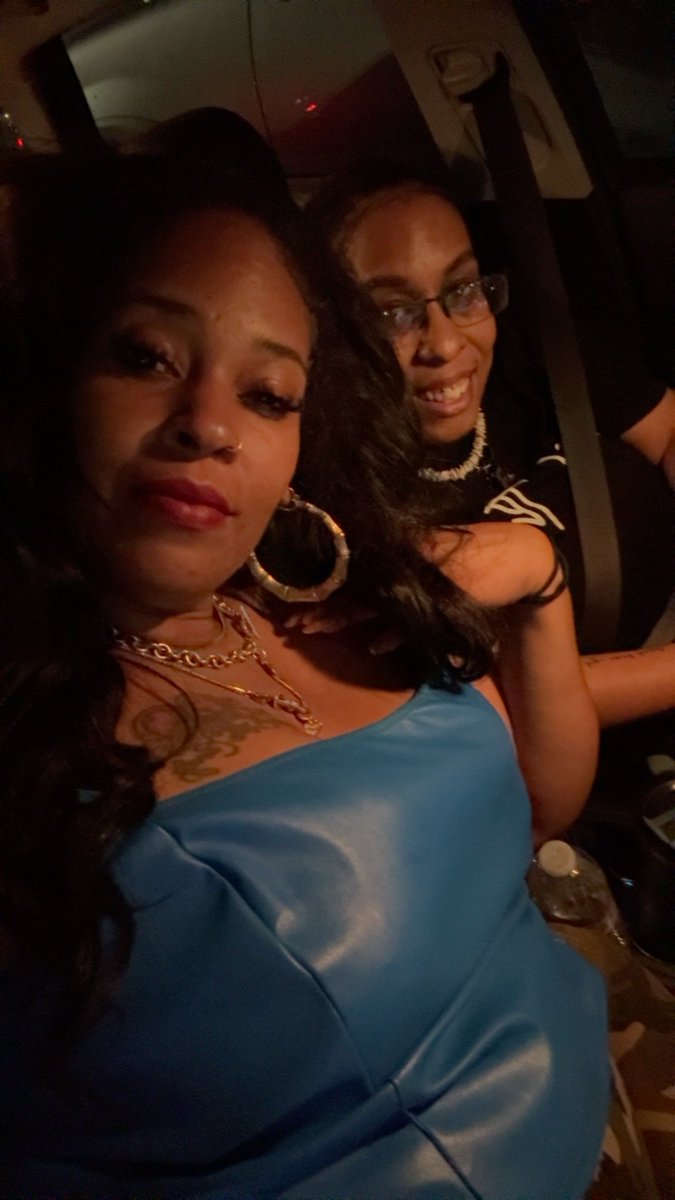 Swirly_C_702's tweet photo. Shout out 2 my sis N law's homegirl 4 hooking her up with tickets &amp; shout out 2 my sis N law 4 choosing me 2 go with her! #AllegentStadium #Lasavegas https://t.co/oFZkCYxVwo