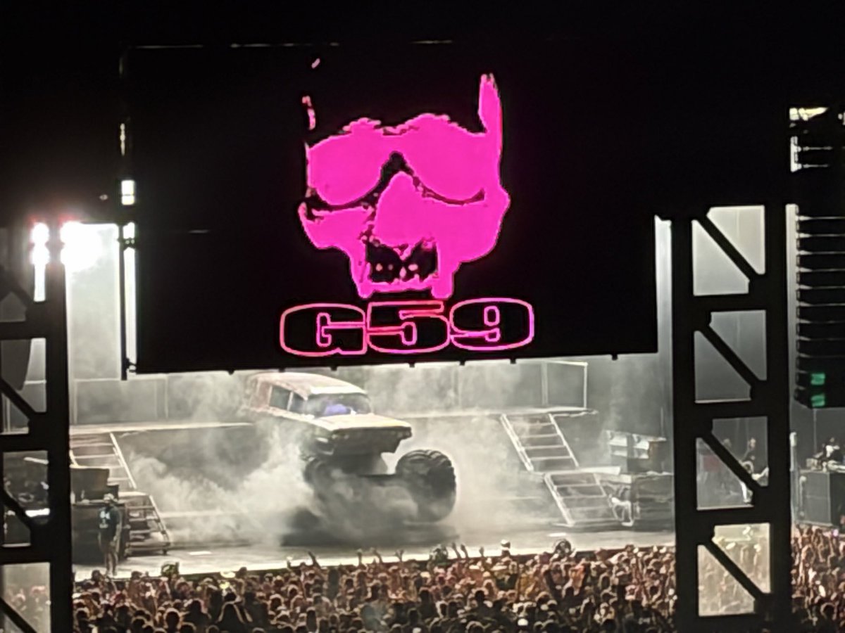 _bxebxe's tweet photo. #greyday 2026 STL ๐ฉท๐ฉท
The boys never disappoint, grateful for another year getting to experience this feeling๐ฉท๐ค
&& a HUGE thank you to the boys, staff and the other performers for an UNFORGETTABLE time!
@SuicideChrist @suicideLEOPARD @HollywoodAmpSTL https://t.co/dNBBFM5Lto