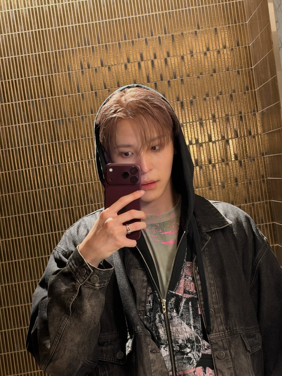joongramisu's tweet photo. ❤️
BENTORNATO A MILANO YUNHO
#YUNHO #윤호 #Diesel
#DieselSS27 @ATEEZofficial @DIESEL https://t.co/OOtmQSSZ7K