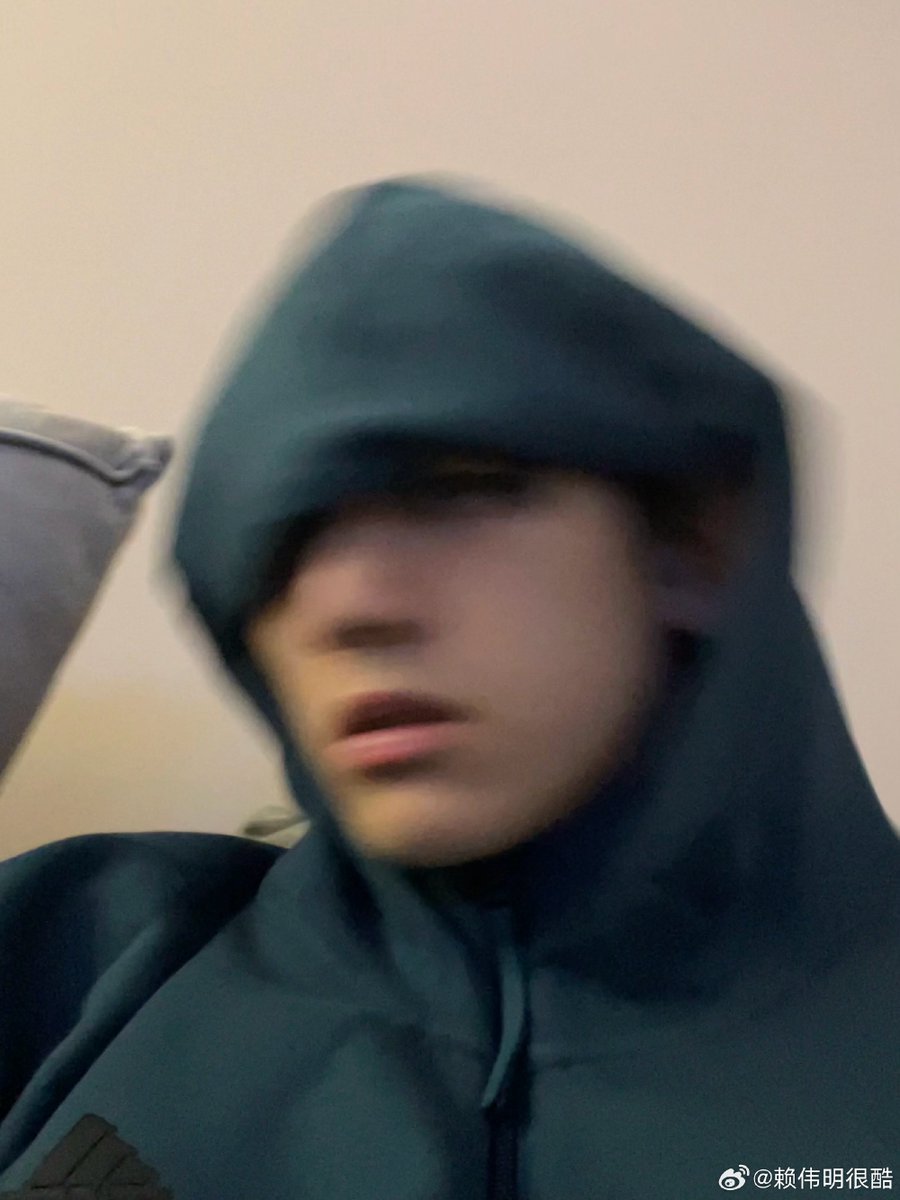 rweiming's tweet photo. Blurry.3gp https://t.co/rcaPGJM4R5