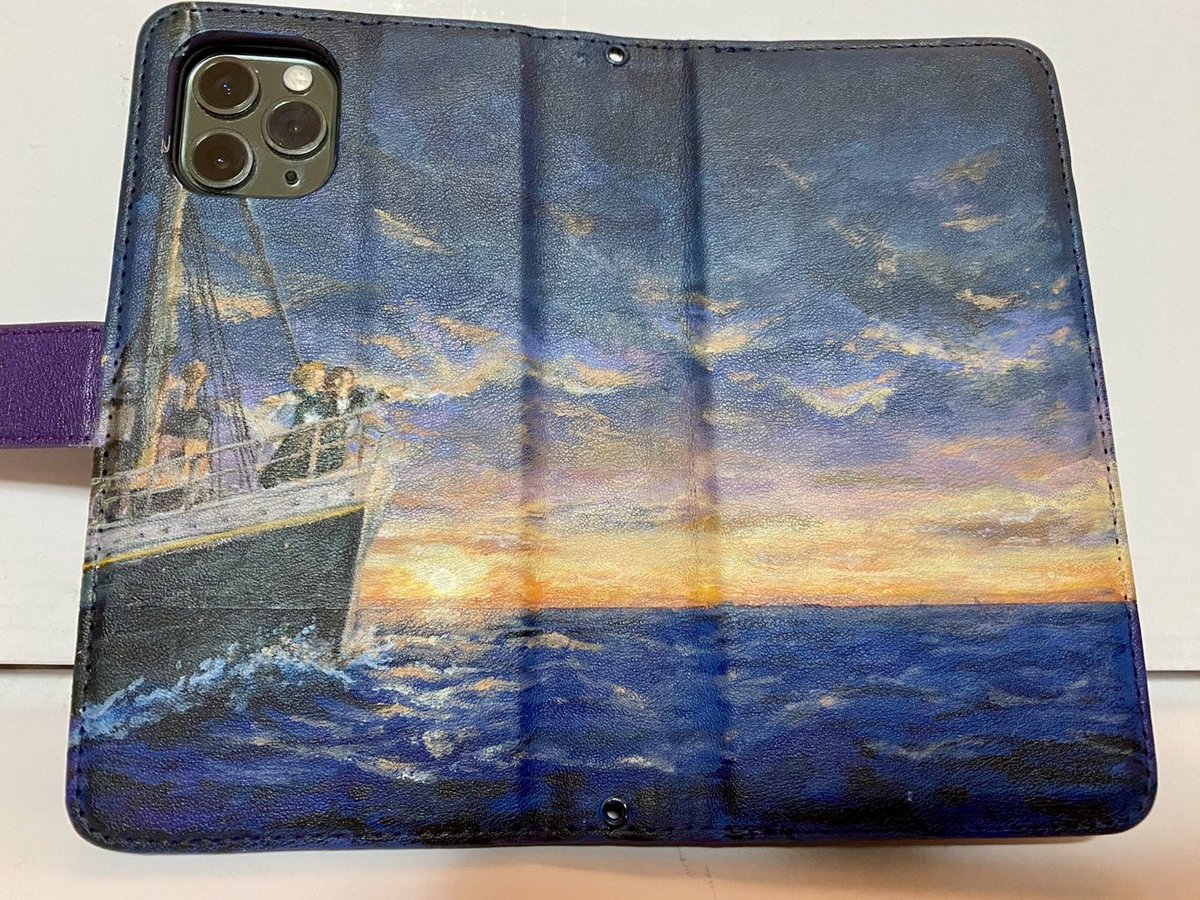 ET69114543's tweet photo. シルバーウィーク満喫中

1日目は携帯ケース作り📱✨
いつも安いのを買って自分で描いてるけど、今回は最近の金曜ロードショーに影響されすぎ

2日目は麻雀大会&amp;打ち上げ🀄️🍺✨
成績はビミョー...😇
でも打ち上げで普段ご一緒することが少ない人達ともお話できて嬉しー！！！ https://t.co/TO0nlwkZl3