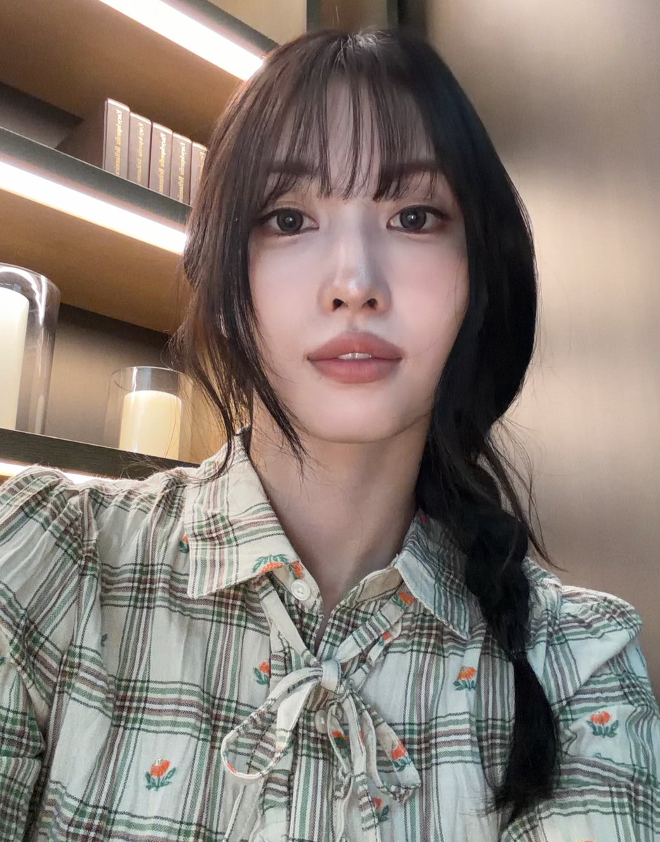 godmitzu's tweet photo. MOMO FOR ONITSUKA TIGER https://t.co/MfBIeV8vDM