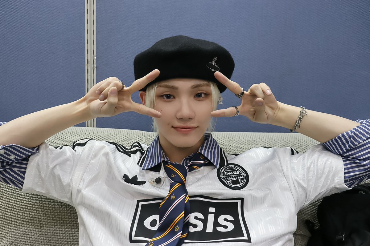 I_ye0un's tweet photo. Splayit 1st Single 【𝐒𝐏𝐋𝐀𝐘 : 𝐂𝐇𝐀𝐏𝐓𝐄𝐑 𝟎𝟏】 Music Show Behind Photo #윤찬 #이윤찬

인가 사진만 뽀짝미 넘친다✨️ 이번에는 유닛사진까지🫰🏻 https://t.co/vJnM65bcXn