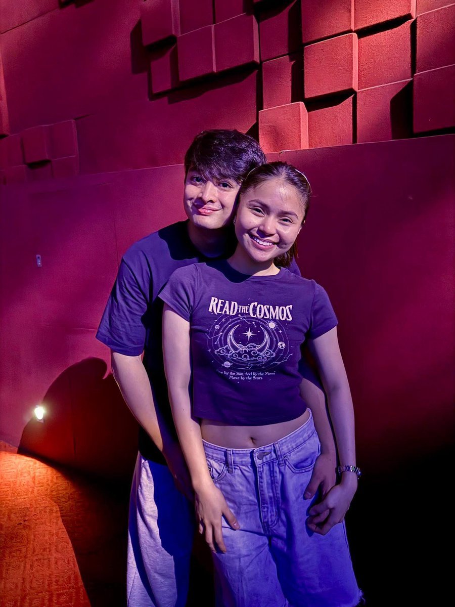 sherlznyl's tweet photo. What a busy Monday! Work na naman ang person.💪 
Pero While taking a little break im praying and hoping that LanceBrey will be busy again with thr ganaps together soon. And  i am patiently waiting. 🤞🙏🥰❤️ https://t.co/ofYySJUqt9