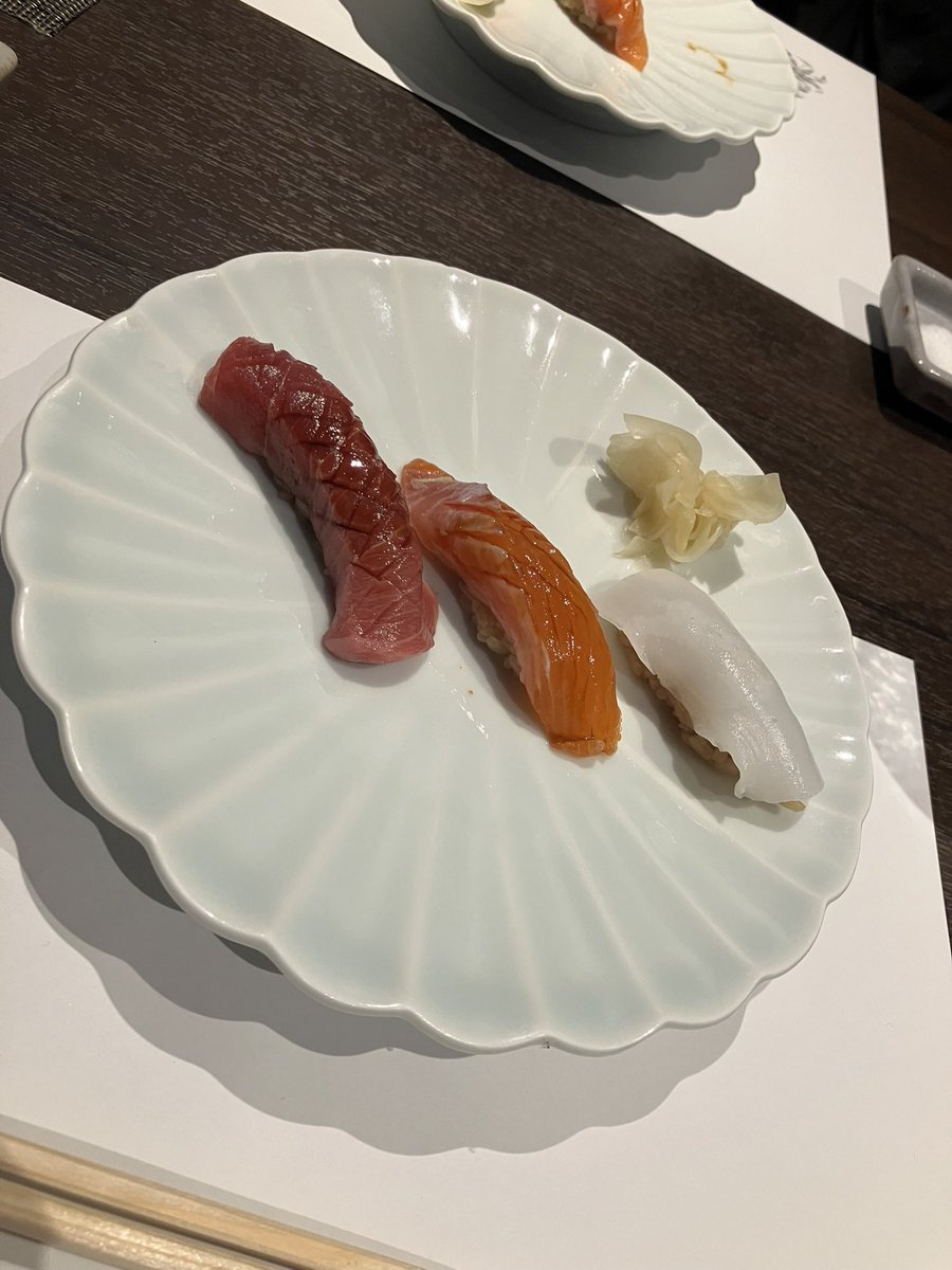 ONEWANPAPA's tweet photo. 鮨欲と心を満たしに神楽坂

茶碗蒸しに乗ってた鰹の酒盗がめっちゃ美味
今度家でやってみよ🐟 https://t.co/2UnlZVSS5h