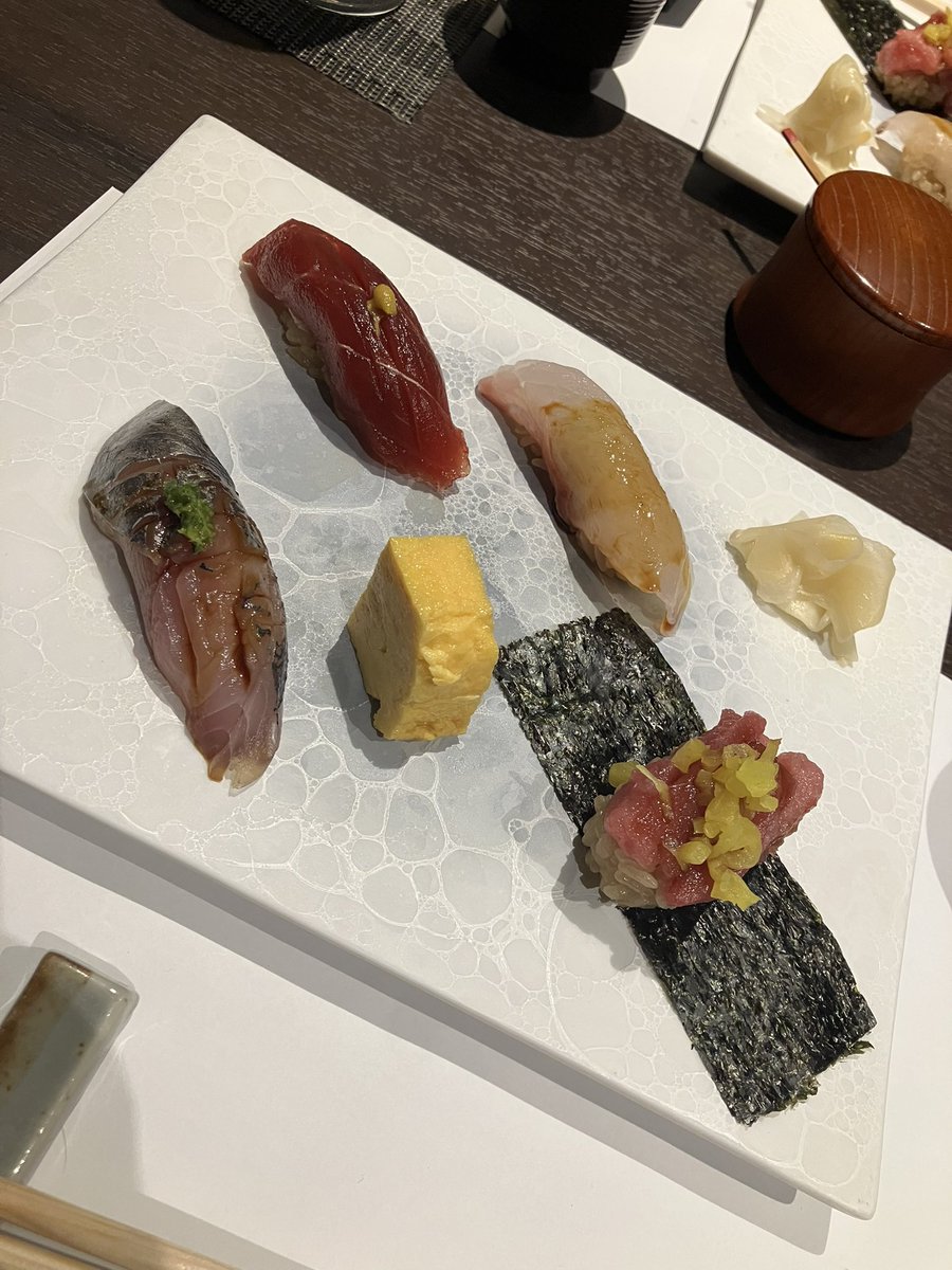 ONEWANPAPA's tweet photo. 鮨欲と心を満たしに神楽坂

茶碗蒸しに乗ってた鰹の酒盗がめっちゃ美味
今度家でやってみよ🐟 https://t.co/2UnlZVSS5h