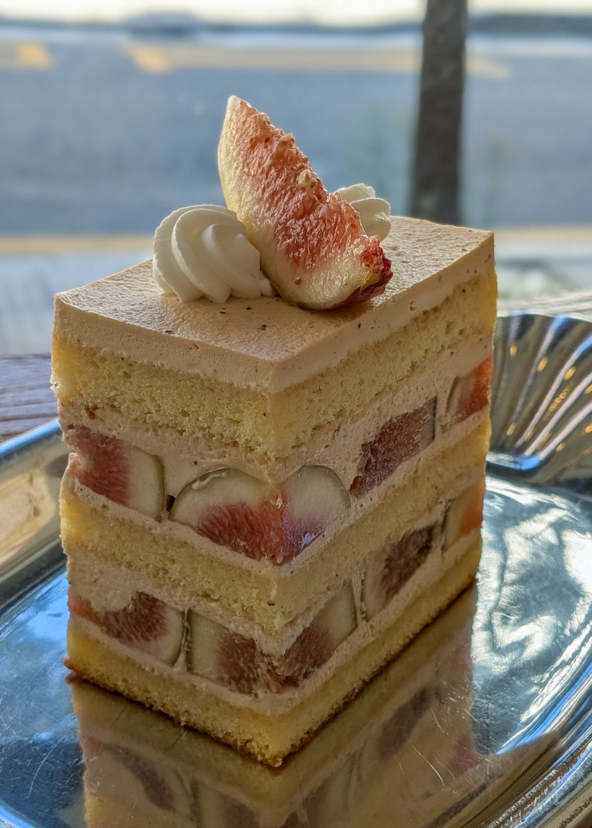 achakovsky's tweet photo. 【260915】
0930ホテルCO。市庁/MMCA徳寿宮館→淑大/figケーキ→弘大/薬局・（昼食）トッカルビ定食→1530ホテルで荷物ピック→金浦/ロッテマートとか→30分遅延で金浦から羽田→2355帰宅

晴れるとカラッとしてて過ごしやすい季節。来年も同じくらいの時期に行きたい。無花果美味しいし。 https://t.co/nw64GI8rxw