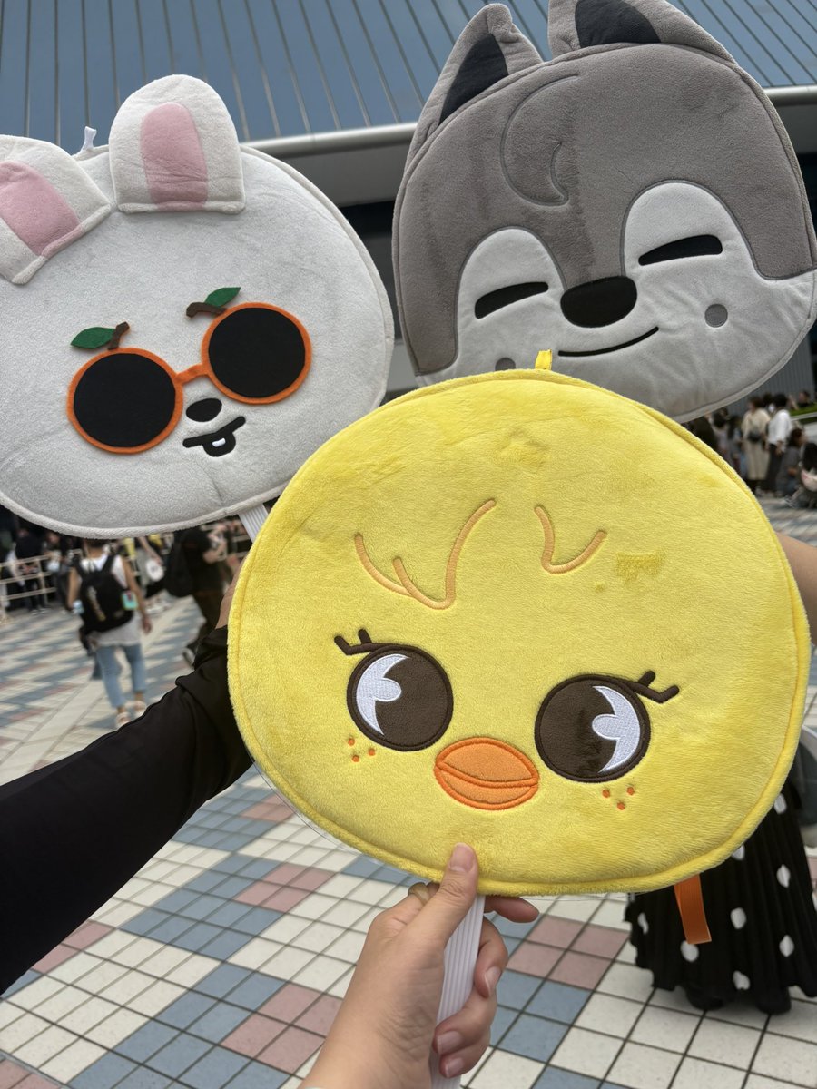 DOITh39sy's tweet photo. 京セラドームめっちゃ楽しかった〜☺️やっぱりstraykids最高‼️STAYも最高！
会えたFFさんありがとうございます✨🙏
会えなかった方私東京ドームオーラスお席用意して貰えたので会いましょうね💕︎ソンムルもたくさんありがとうございます！私いつも持ってなくてごめんなさい😭 https://t.co/muX4X7eqxv
