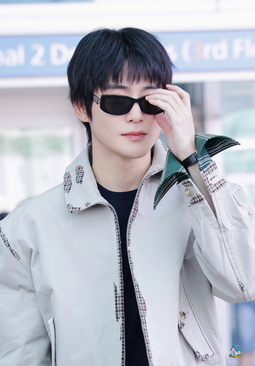 Hideway214's tweet photo. 260921 재현 출국

#NCT127 #정재현 #정윤오 #재현 #JAEHYUN https://t.co/RMlbdjGjv5