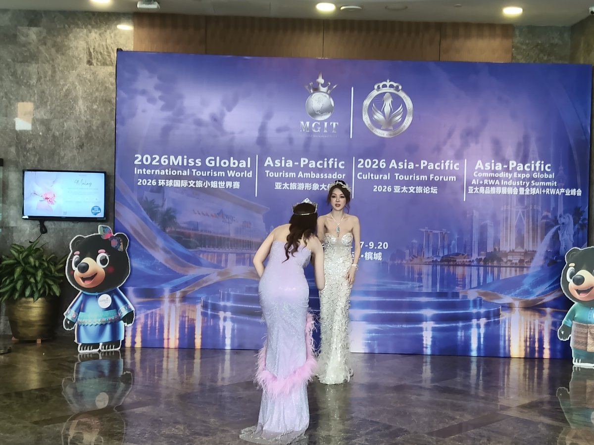 jerrycclq's tweet photo. 美丽经济时代，颜值创造更多价值
beautiful time https://t.co/B2tK4zYjEk
