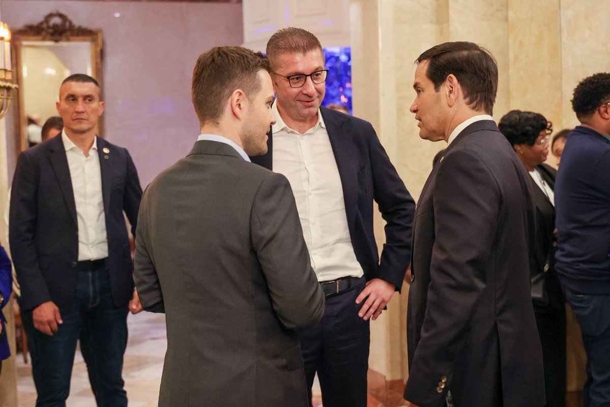 MickoskiHM's tweet photo. Во Њујорк разговарав со државниот секретар на Соединетите Американски Држави, Марко Рубио.

https://t.co/FLwDkQ2DRE https://t.co/nMch5hvH4G