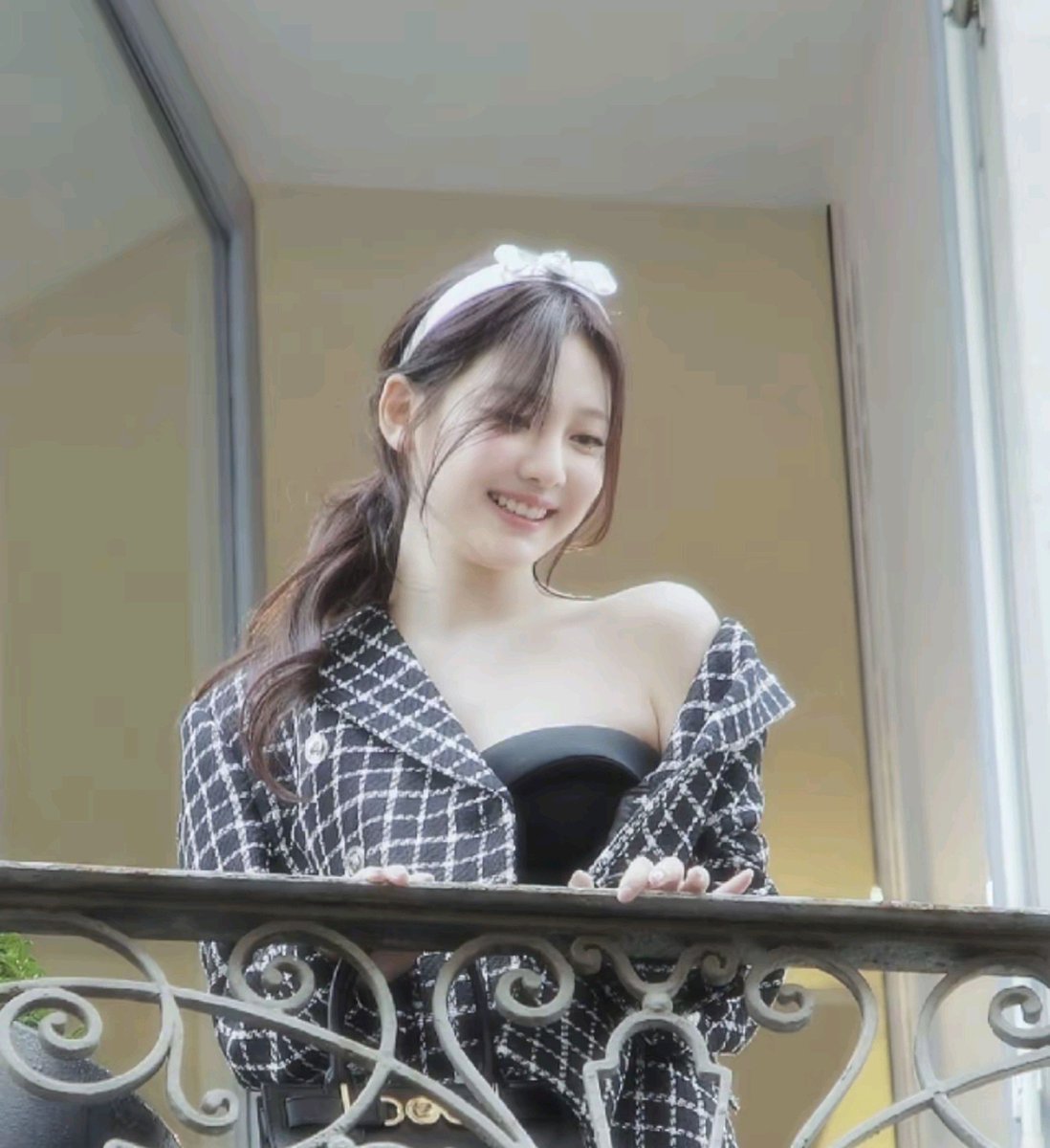 ningpzuo's tweet photo. this is fallin, fallin in love - ( with @jayxdend ) https://t.co/O8hrYq3Tet