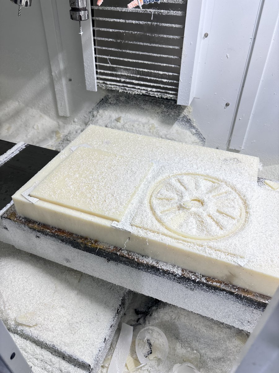 7shangan's tweet photo. Some shots from the workshop today —— CNC machining the outer shell of a wheel hub in plastic.

Once machining is done, every piece still needs to be deburred by hand.

DM me for custom plastic parts!

https://t.co/WaySNHVJMK

#CNCMachining #PlasticMachining #Manufacturing https://t.co/qezT71320S