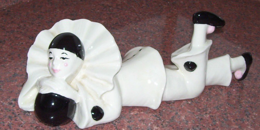 bambiseye's tweet photo. in my next life i wish to be a pierrot clown badly https://t.co/AqxwcL96R9