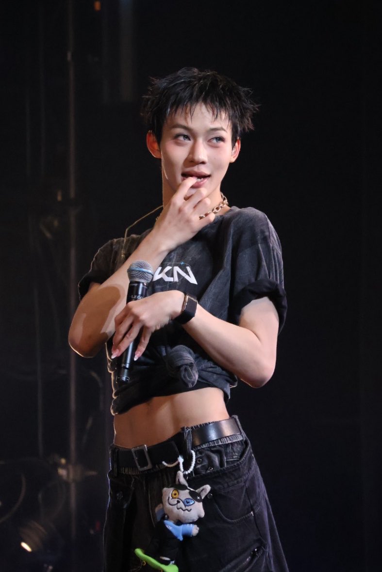 MKS_1003's tweet photo. 𝑺𝒆𝒙𝒚💄💋

#LYKNDuskAndDawnxOsaka 
 #LYKN https://t.co/msV1k7svHX