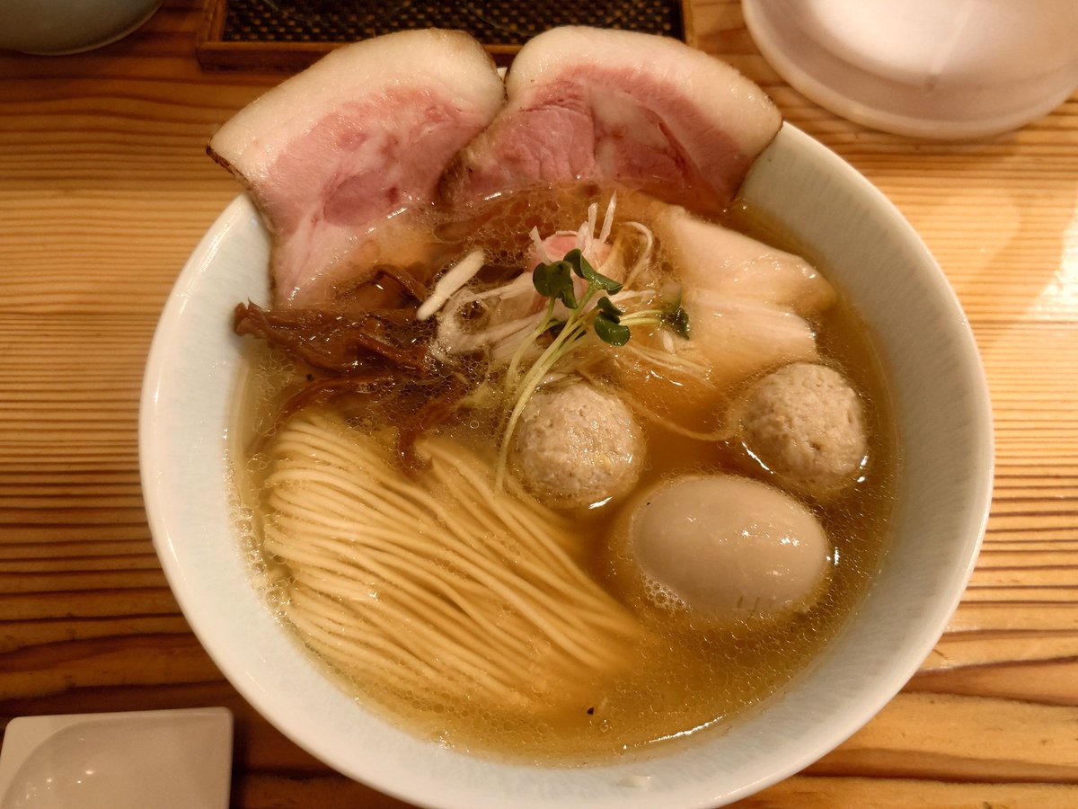 ix1213123's tweet photo. 塩そば 時空@東京都杉並区高井戸東:「柳窪」バス停
@ramen_sauna / #塩そば時空
2026年09月21日11:40

特製塩そば ¥1,500
味玉 ¥150
期間限定 天城黒豚���ロースチャーシュ2枚変更 +¥500
湘南釜揚げしらす丼 ¥500 https://t.co/AxA6MhBTZw