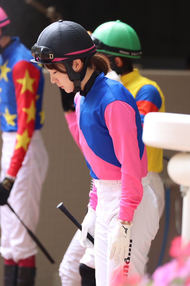 yasu_REF1429's tweet photo. 9/21 阪神競馬場3レース

メイショウレイナ×永島まなみ

#阪神競馬場
#メイショウレイナ
#永島まなみ https://t.co/jlhgO8cnva