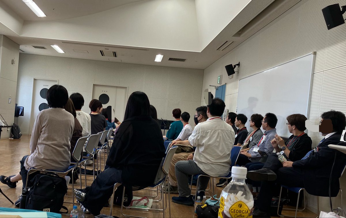 1986voice's tweet photo. いよいよ練習スタート！
日本全国からみんな集まってきた！
熱い！！
#ふわコン
#86不惑 https://t.co/KI317oS6mU