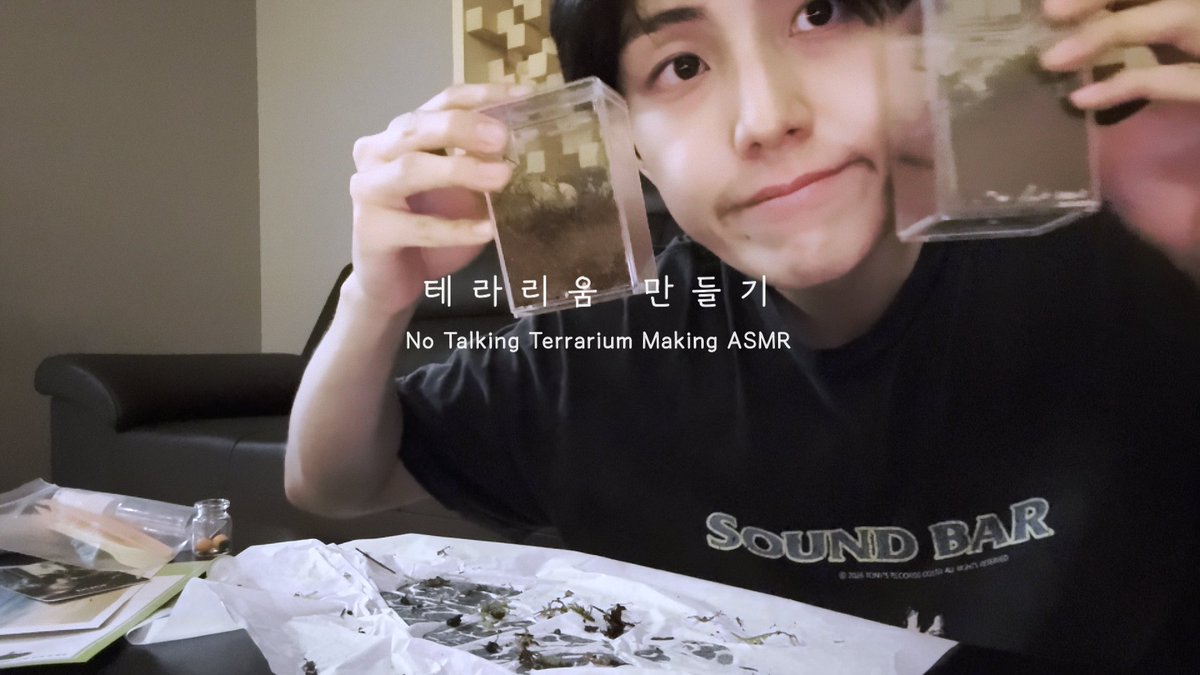LES_BNM's tweet photo. [🎥] 테라리움 만들기 ASMR

https://t.co/UAr06UawDg

#이은상 #LeeEunSang #ASMR
#브랜뉴뮤직 #BRANDNEWMUSIC https://t.co/ukkLAx2Xlc