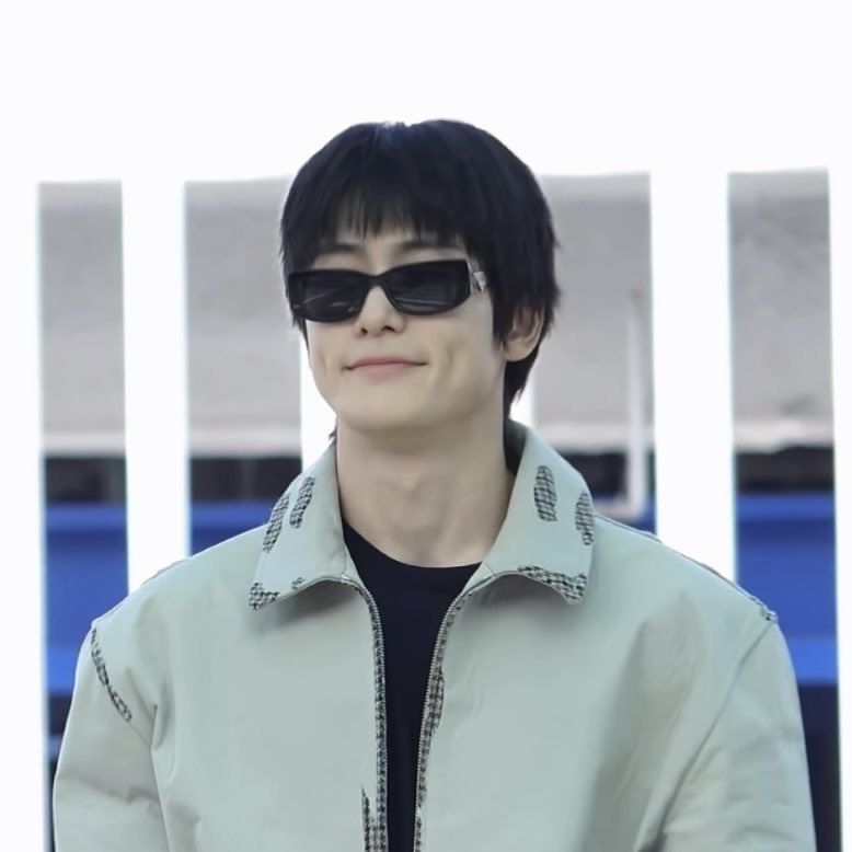 _nneocityy's tweet photo. 예의 바른 고양이 표정
코 찡긋
👋🏻 https://t.co/FvwSQp9v3z