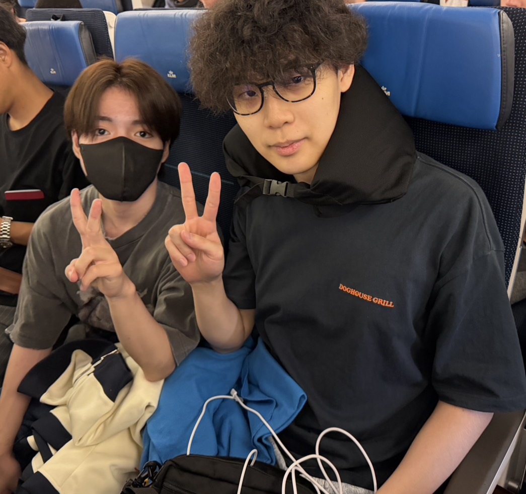 qtdig_FN's tweet photo. 世界の舞台へ向けて出発🔥
ベルギー・アントワープで最高のプレイを見せてくれることに期待です！
日本から熱い応援をよろしくお願いします！📣
いってらっしゃい、ふーくん！🇧🇪
#QTWIN #Fortnite #FNCS https://t.co/WrgKbYKmvQ