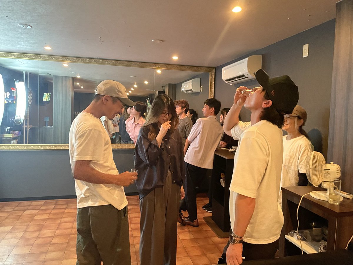 BORDERLESS_ROOM's tweet photo. こんにちはー！！

Bar BORDER BREAKです！

「今日はどこ行こうかな」なんて迷ってるそこのあなた！

今日はBORDER BREAKに遊びに来ちゃってください！

飲んで、投げて、遊んで、朝まで楽しみましょ！

本日も18時からオープンです！！🔥

#心斎橋ダーツバー
#なんばダーツバー
#道頓堀ダーツバー https://t.co/QnJMk2c7OK
