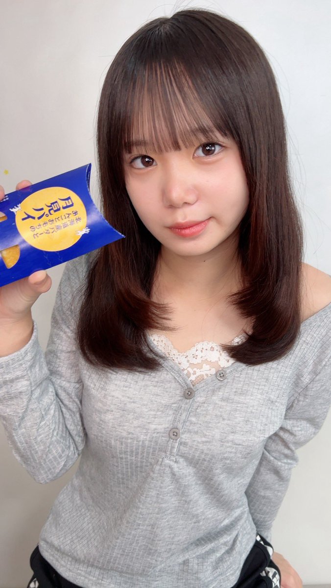 _s0_0sr's tweet photo. 月見パイおいしかった•͈ᴗ⁃͈
 #seju  #女子中学生  #マック https://t.co/8xrqJEbfry