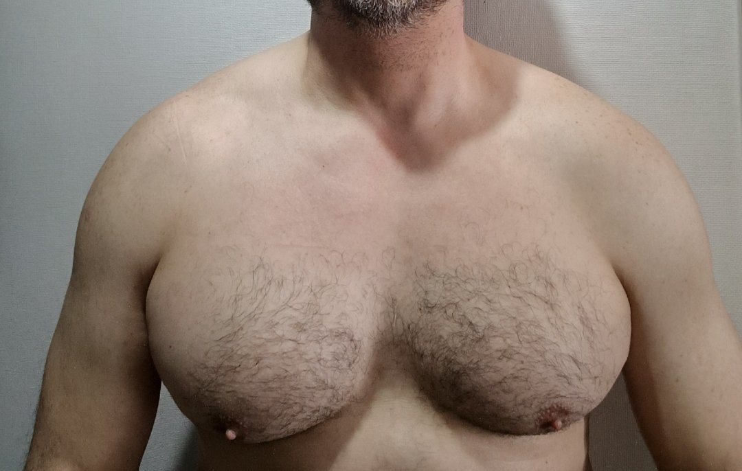 Maurooxio's tweet photo. #pecs #teton #chichon https://t.co/ucQ3rvABn3