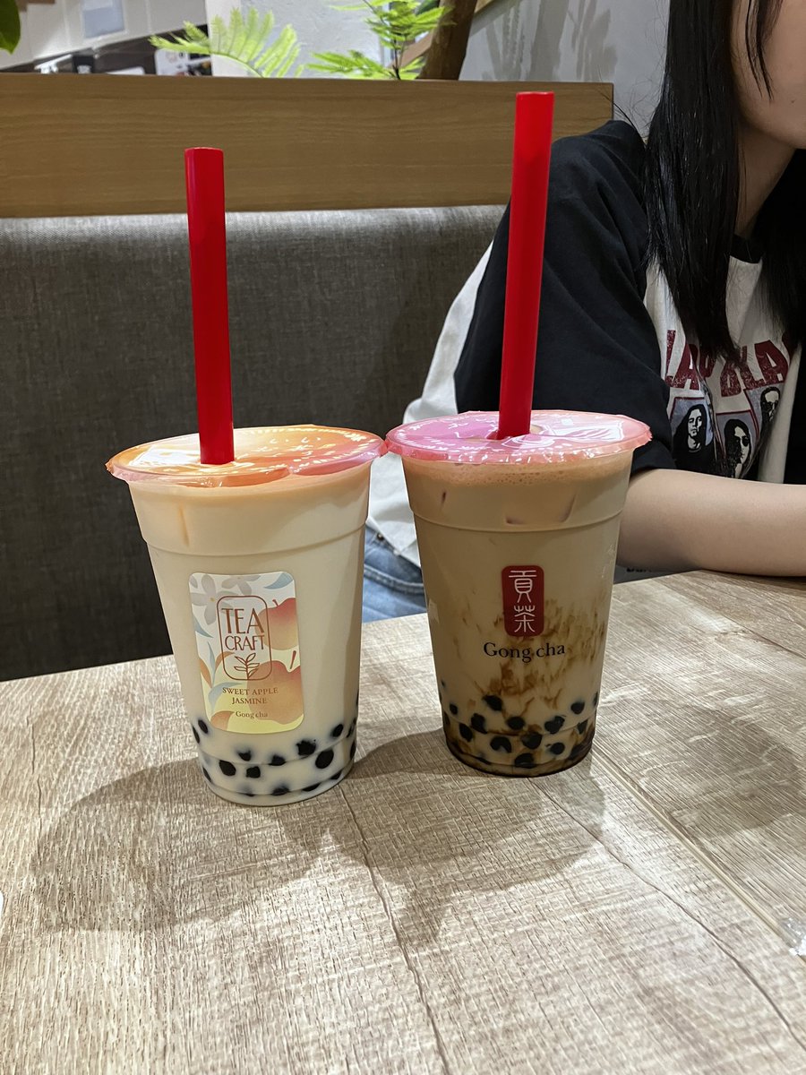 shake0858's tweet photo. 子どもに付き合って初めて飲んだけど、美味しいね。 https://t.co/igpeq89fnc