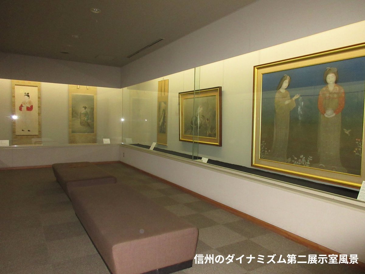 obusemuseum's tweet photo. 信州のダイナミズム―疎開画家たちの作品を中心に
は１０月５日（月）まで開催してます。
写真左、矢沢弦月、菊池契月、菱田春草の作品
写真右、西郷弧月、菱田春草、菊池契月の作品 https://t.co/NuCmCaNypV
