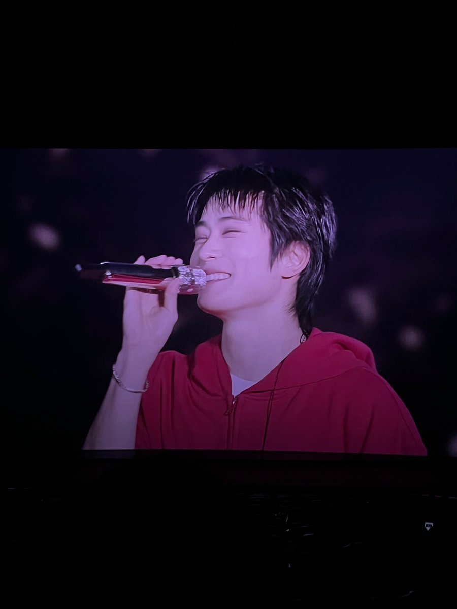 sxdoma's tweet photo. Los amo nct nunca me falten, hoy fue en el cine y mañana será en el Estadio San Marcos 🍀🍀🍀 https://t.co/aMoOxaE9Q3