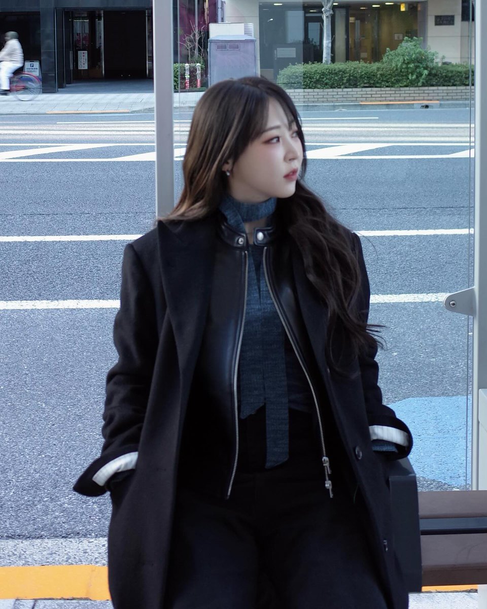 dear_byul's tweet photo. these will always be some of my fav pictures of byul, she’s unreal… she’s sooo gorgeous https://t.co/MA5KAAbS6Q