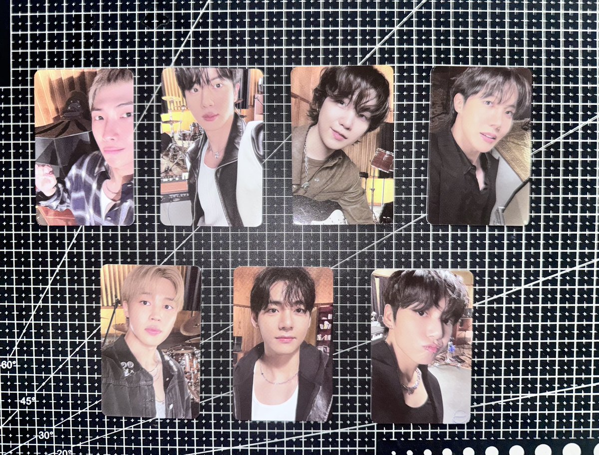 Babyybear9's tweet photo. Wts!🎀  ✨พร้อมส่ง✨

📌ยกเซต 7ใบ  500
🚚50.- 

CF no CC ‼️
📍DM ขอดูเพิ่มเติมได้คับบ

#ตลาดนัดบังทัน #การ์ดบังทัน  #ตลาดนัดBTS  #การ์ดนัมจุน #การ์ดจิน #การ์ดยุนกิ #การ์ดจีมิน #การ์ดเจโฮป #การ์ดแทฮยอง #การ์ดจองกุก https://t.co/zUKxc7kKHB