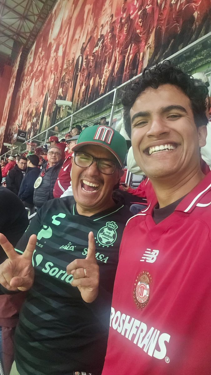 goarteco's tweet photo. @ClubSantos lo mejor de la noche!!!! https://t.co/mdTIYP8pEv