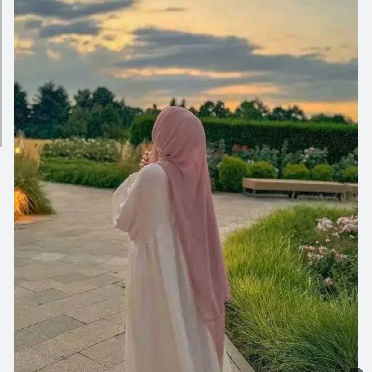 Soha78mh's tweet photo. كن في حياه الآخرين ك السكر حتي و ان اختفي ترك مذاقاً جميلًا 
#صباح_الأشياء_المُشرقة 
#ثقتي_بالله 
#قمر_الزمان https://t.co/iXOhRFUvbH