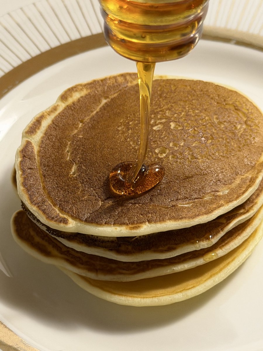 megzr8's tweet photo. 🥞🍯✨ https://t.co/SjcLifXlAD