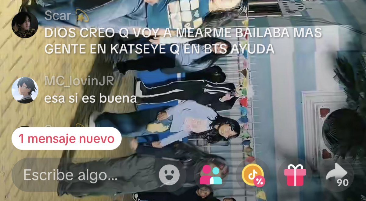 rxccoon_isa's tweet photo. Andaba de chismosa viendo live's de random dance y no faltaban l@s que buscan atención.

Por qué les arde tanto que #BTS_paved_the_way  ???? https://t.co/a6mNcMeBev