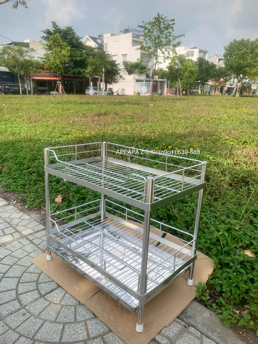 VnAppapa's tweet photo. Kệ inox 304 Đứng 2 tầng Có khay hứng nước Dài 50cm R30 C45cm Để ly chén bát đặt trên tủ bếp #appapa #keinox304 #khay #kely https://t.co/r3H6mqv56g