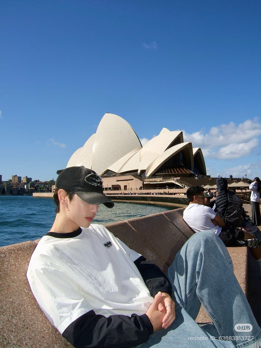 mt_amity93's tweet photo. Aussie vibes 🇦🇺✨🐨🦘

#MarkTuan #มาร์คต้วน https://t.co/O2u03xVB03
