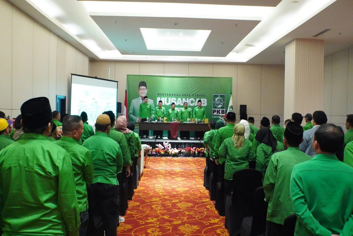 DPWPKBJAKARTA's tweet photo. Dengan penuh rasa khidmat dan kebersamaan Musyawarah Anak Cabang (Musancab) berjalan baik dan lancar.
Semoga para ketua PAC se-Jakarta Utara terpilih menjadi kekuatan baru dan energi baru untuk melayani masyarakat
PKB Masa Depan Jakarta ✊🏻✊🏻
#musancab #pkbmasadepanjakarta https://t.co/JdOxev21bV
