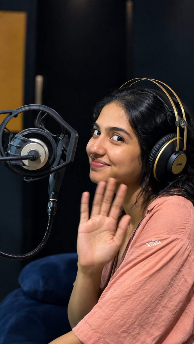 mamithafandom's tweet photo. Bku dubbing session cuteness 😍  😍

#Mamithabaiju #Mamitha https://t.co/1kQI4fXlVa