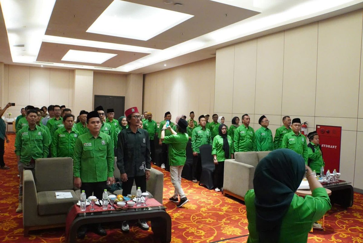 DPWPKBJAKARTA's tweet photo. Dengan penuh rasa khidmat dan kebersamaan Musyawarah Anak Cabang (Musancab) berjalan baik dan lancar.
Semoga para ketua PAC se-Jakarta Utara terpilih menjadi kekuatan baru dan energi baru untuk melayani masyarakat
PKB Masa Depan Jakarta ✊🏻✊🏻
#musancab #pkbmasadepanjakarta https://t.co/JdOxev21bV
