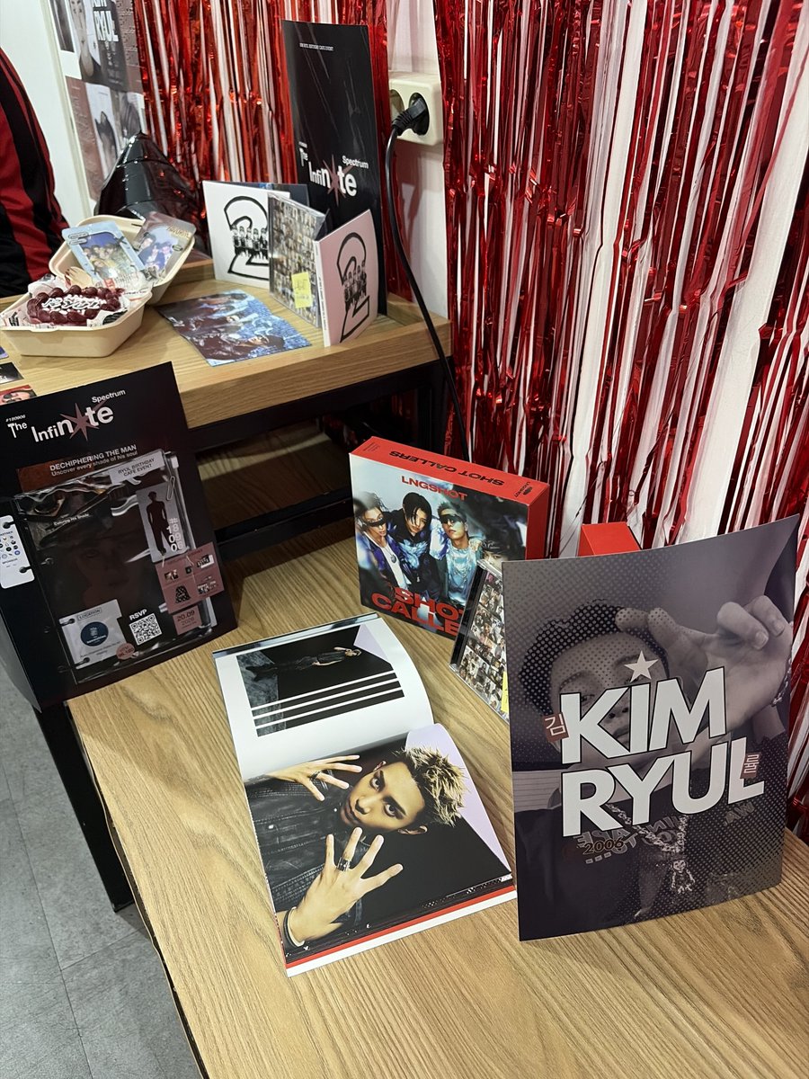 ohyulished's tweet photo. stepping in #률 ´s birthday party ! 🎂🎉#TheInfiniteSpectrum @RYULINDONESIA https://t.co/gtsgwJnGi9