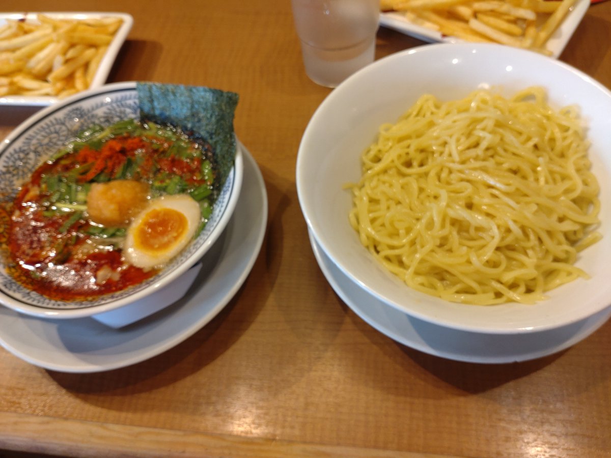 Uber89225629's tweet photo. 丸源頂くぜ！
ここ凄いよなー

俺が行きたくなくても、ポテトとアイスで子供達の心を掴んでる……… https://t.co/nEBoKiMGKn