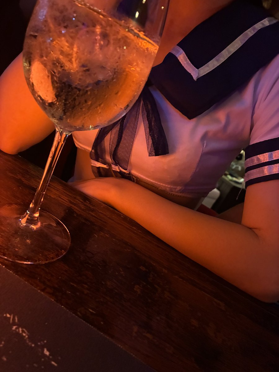 sango_okinawan's tweet photo. SANGO🔥EVENT開催中!
19・20日は満員御礼🙏✨
本日21日は【お寿司パーティー🍣】
21時〜!
22日スイーツ&イケメン祭
23日M男君No.1決定戦&女性豪華特典DAY🎁
連休後半もSANGOで楽しもう🥂
#沖縄一人旅 #那覇エンタメ #SANGO https://t.co/N6yJ8SVsLb
