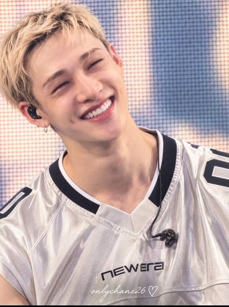 forwolfchan's tweet photo. prettiest smile https://t.co/16chEj1fFQ