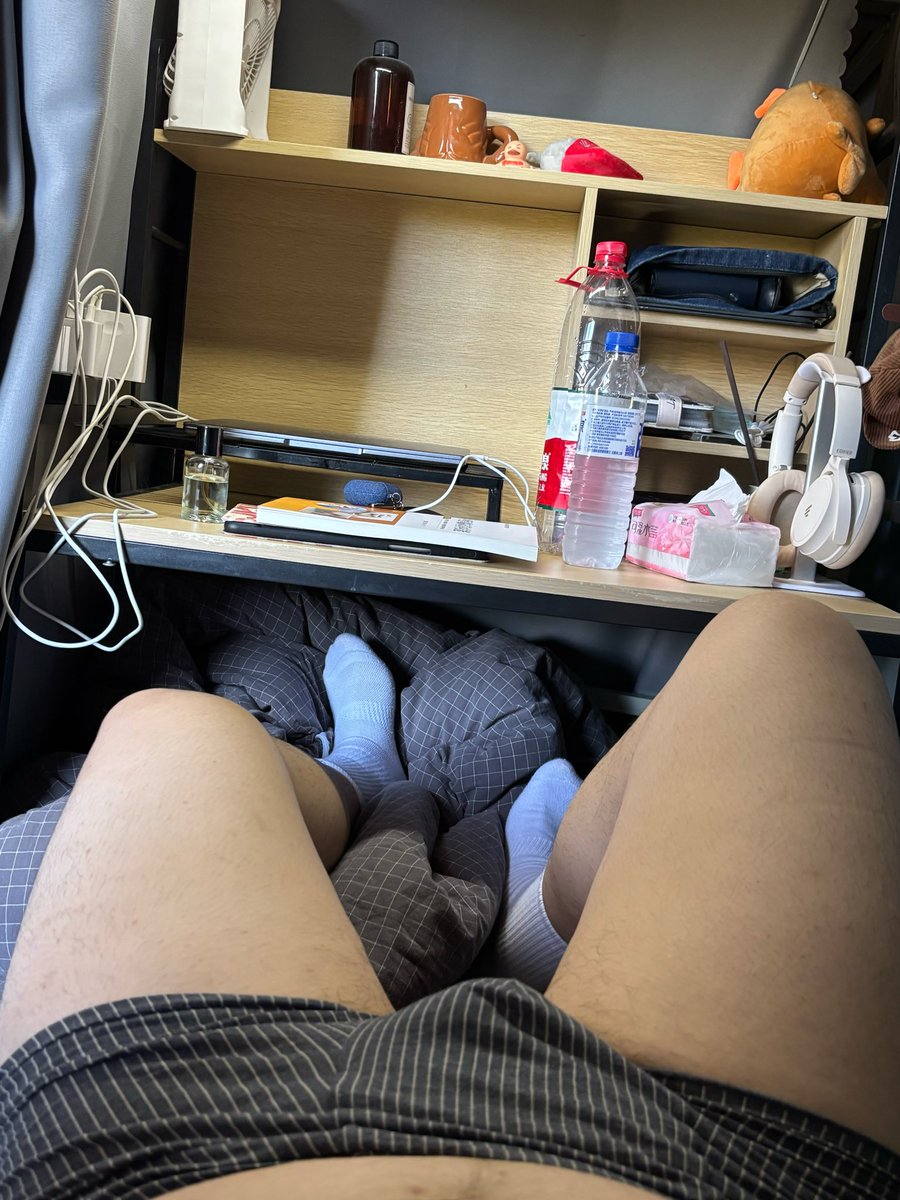 Davin26811897's tweet photo. 正面还是… https://t.co/FsMjLaCNNb