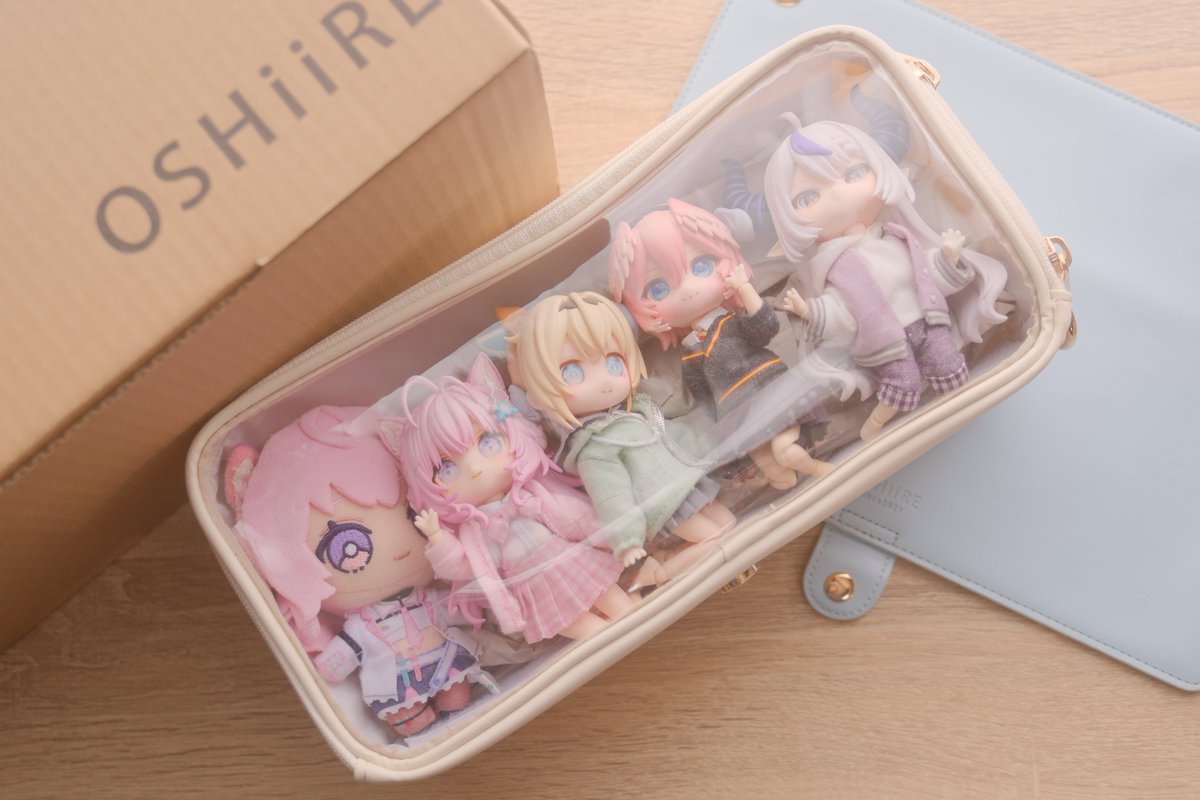 negi_arrow's tweet photo. ねぽっくすにねんどろいどどーるholoX連れて行くために買ったポーチ届いた #OSHiiRE #ねんどろいどどーる https://t.co/24768d5HAD