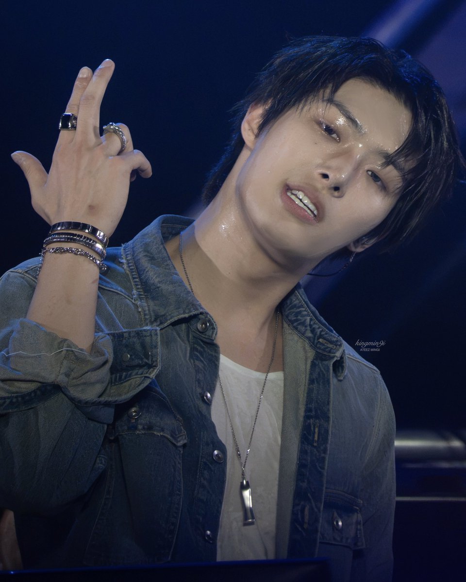 kingmin9i's tweet photo. 260920 ATA festival
#ATEEZ #mingi #민기 https://t.co/542OnFQqWO